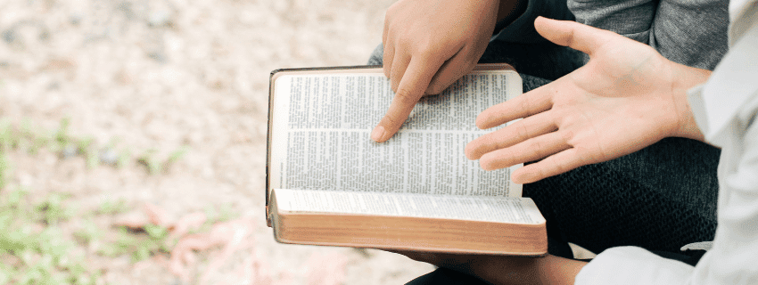 Onde fala de luto na bíblia