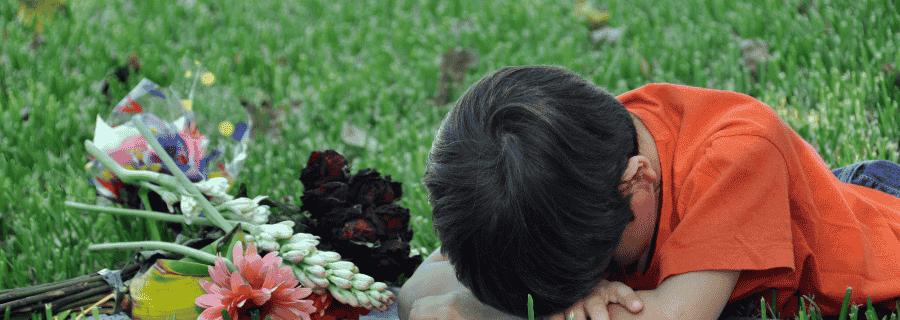 Como a criança vivencia o luto?